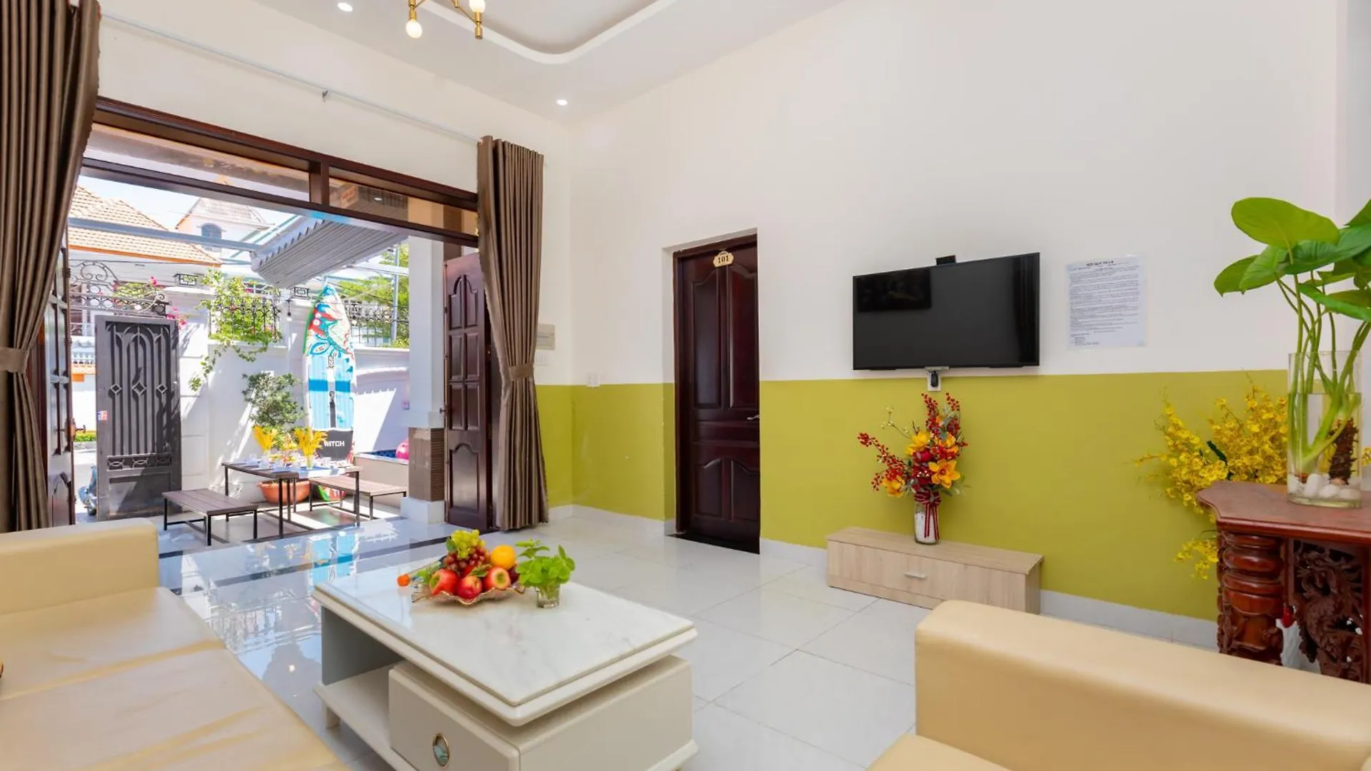 Villa 8 Phong Ngu Bai Sau Vung Tau Vietnam